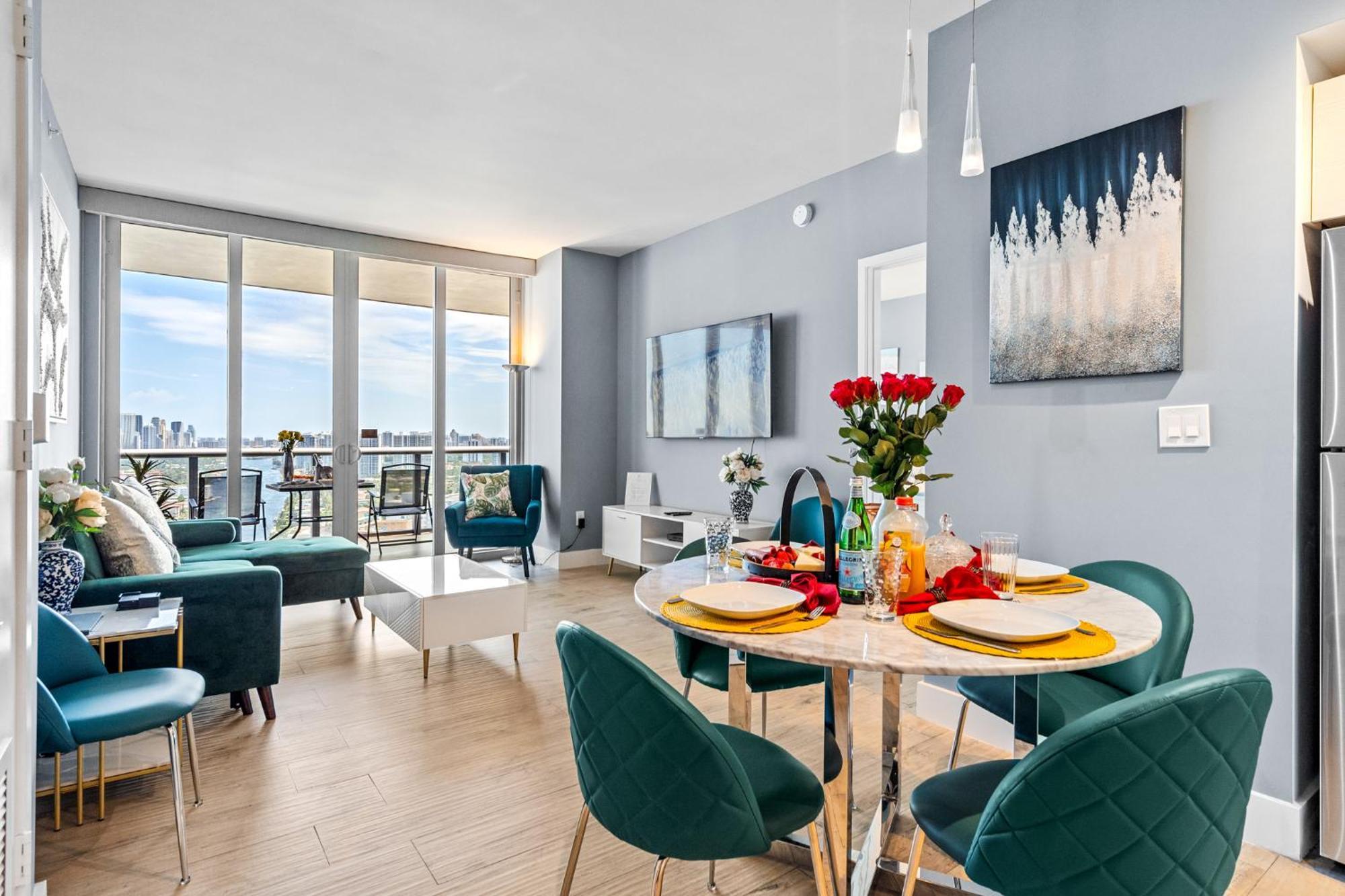 Ocean Views - Pool & Gym - Pet Friendly - Close To Beach Hallandale Beach Exterior photo